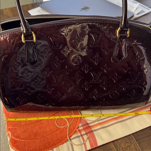 Louis Vuitton merlot Vernis Satchel with Signature Monogram - Picture 9 of 14